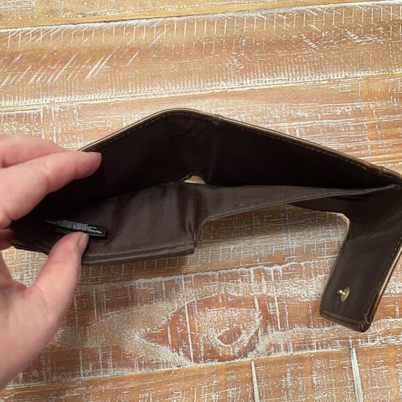 VTG Liz Claiborne Logo Brown Leather Snap Tri-Fold Wallet ID Credit Card Coin - Picture 10 of 14